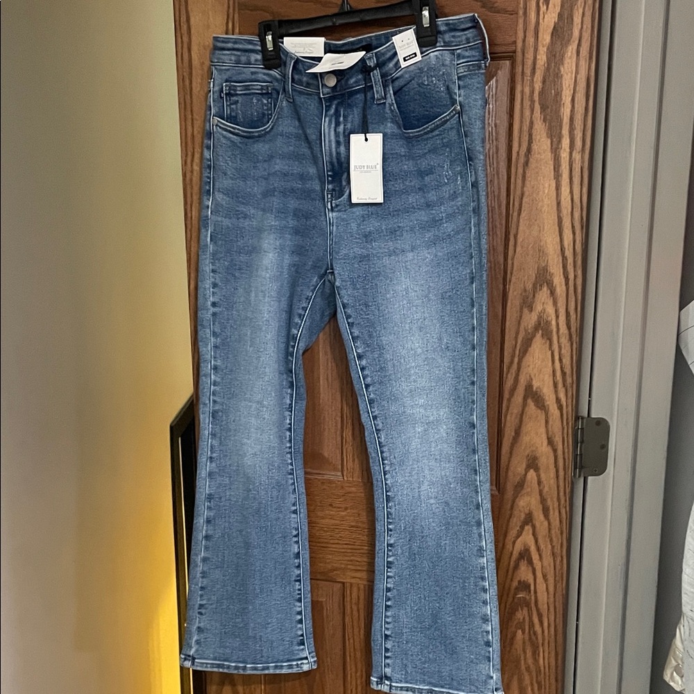 Judy Blue mid rise demi cropped bootcut NWT size 11/30